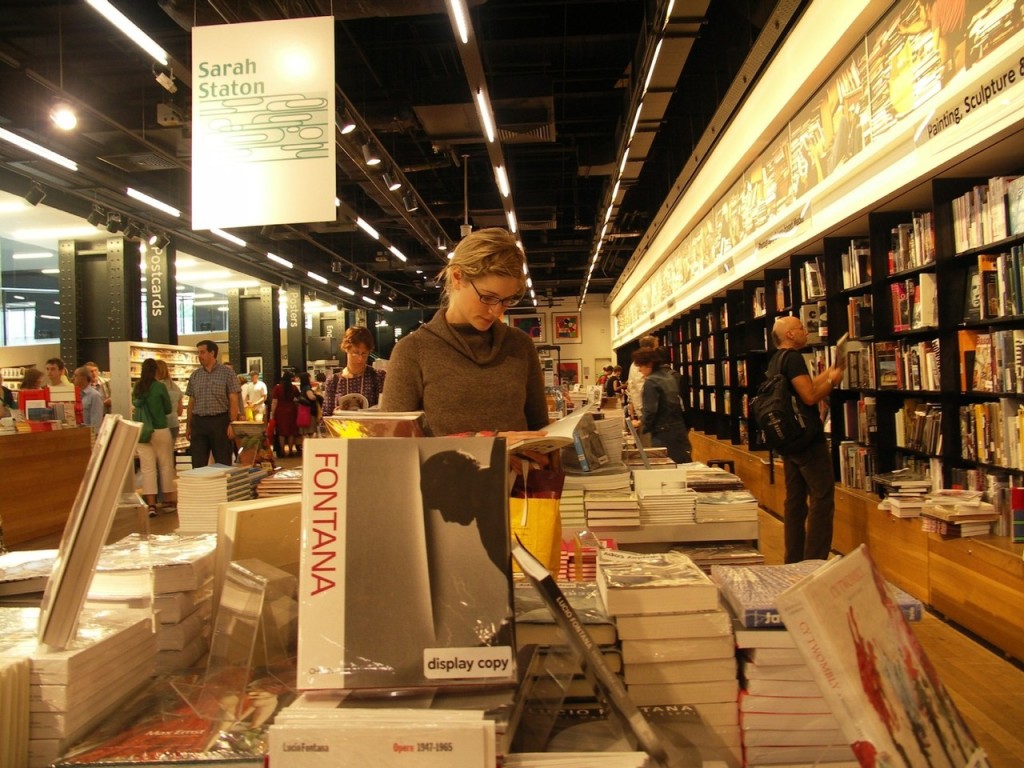 Bookstore 1 1554541 1280x960